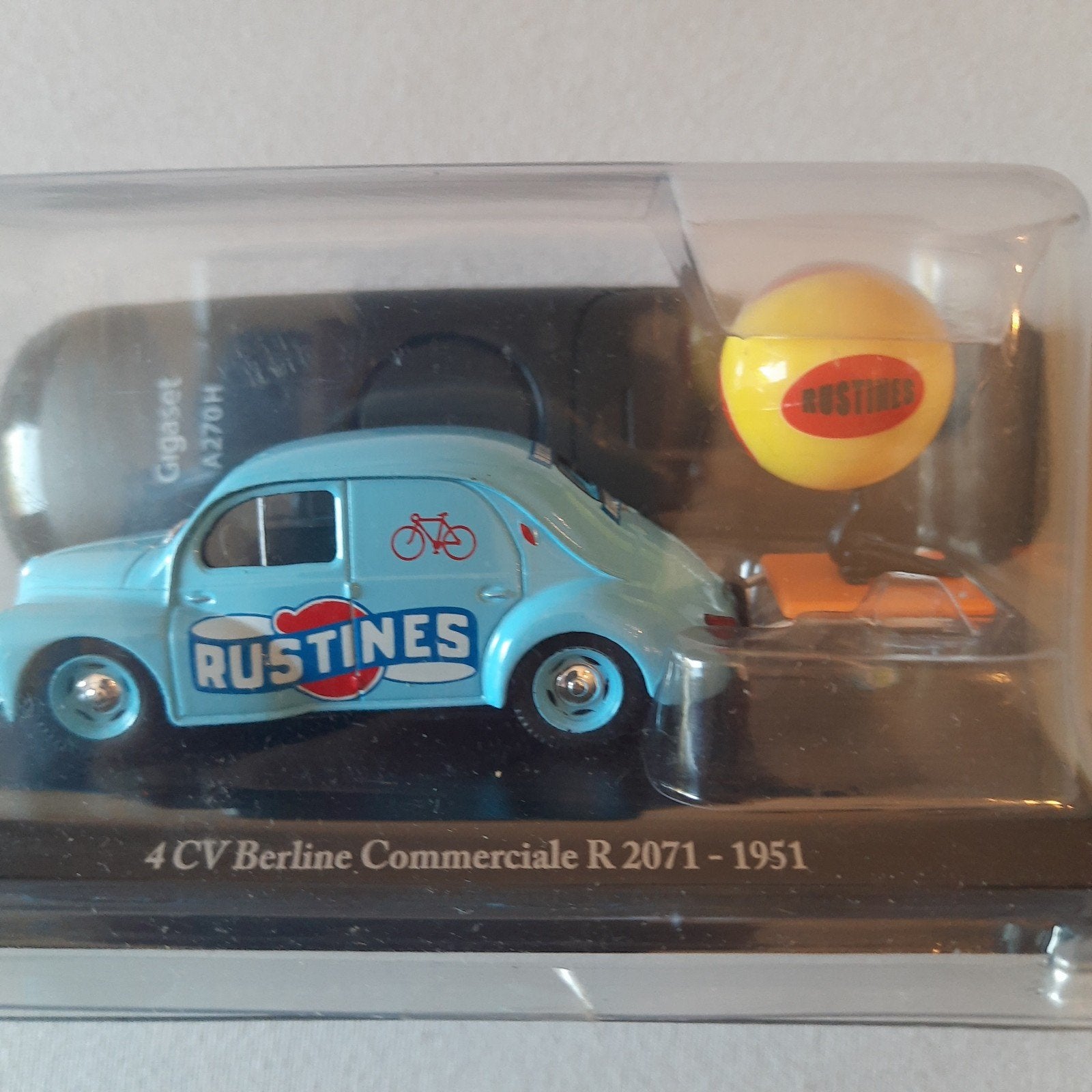 Voitures publicitaires 1:43 *TOUR DE FRANCE *RENAULT 4 1951, Hobby & Loisirs créatifs, Enlèvement, Neuf, Voiture, Autres marques