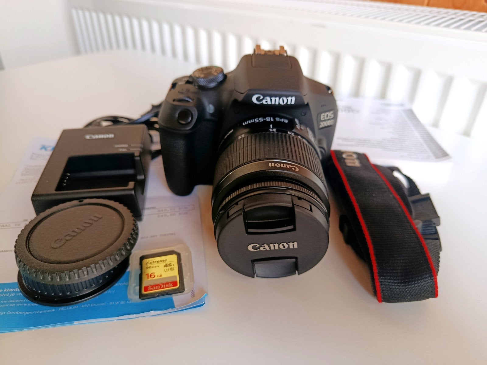 Canon EOS 2000D + 18-55mm IS lens + 16GB SD-kaart, Ophalen of Verzenden