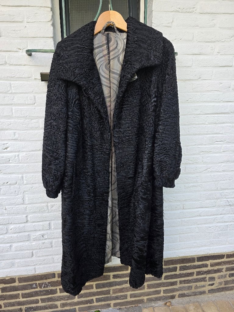 Vintage Astrakan/Bontmantel /Zwart /Perfecte Staat, Kleding | Dames, Jassen | Winter, ANDERE, Zwart, Maat 42/44 (L), Ophalen of Verzenden