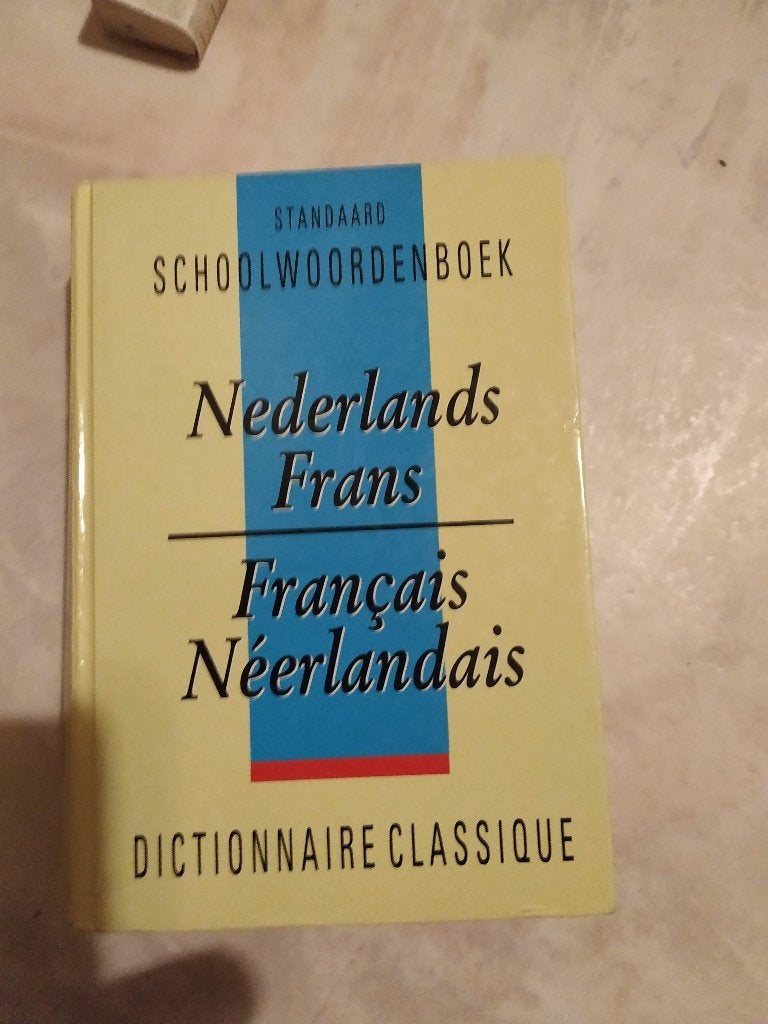 standaard schoolwoordenboek nederlands/frans en omgekeerd, Boeken, Woordenboeken, Ophalen of Verzenden, Frans