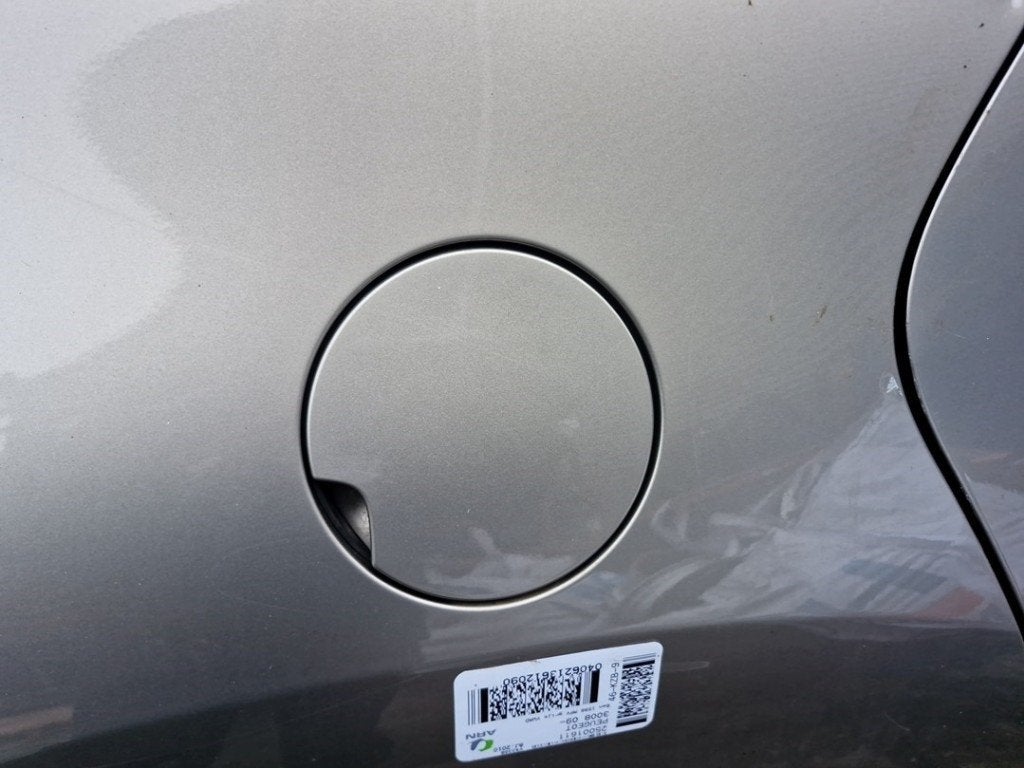 TRAPPE D'ESSENCE Peugeot 3008 I (0U / HU) (|1517G9|1518E2|), Kontakt-peugeot@peugeot.com, Utilisé, Peugeot Deutschland GmbH, Bahnhofsplatz
65423  Rüsselsheim, DE