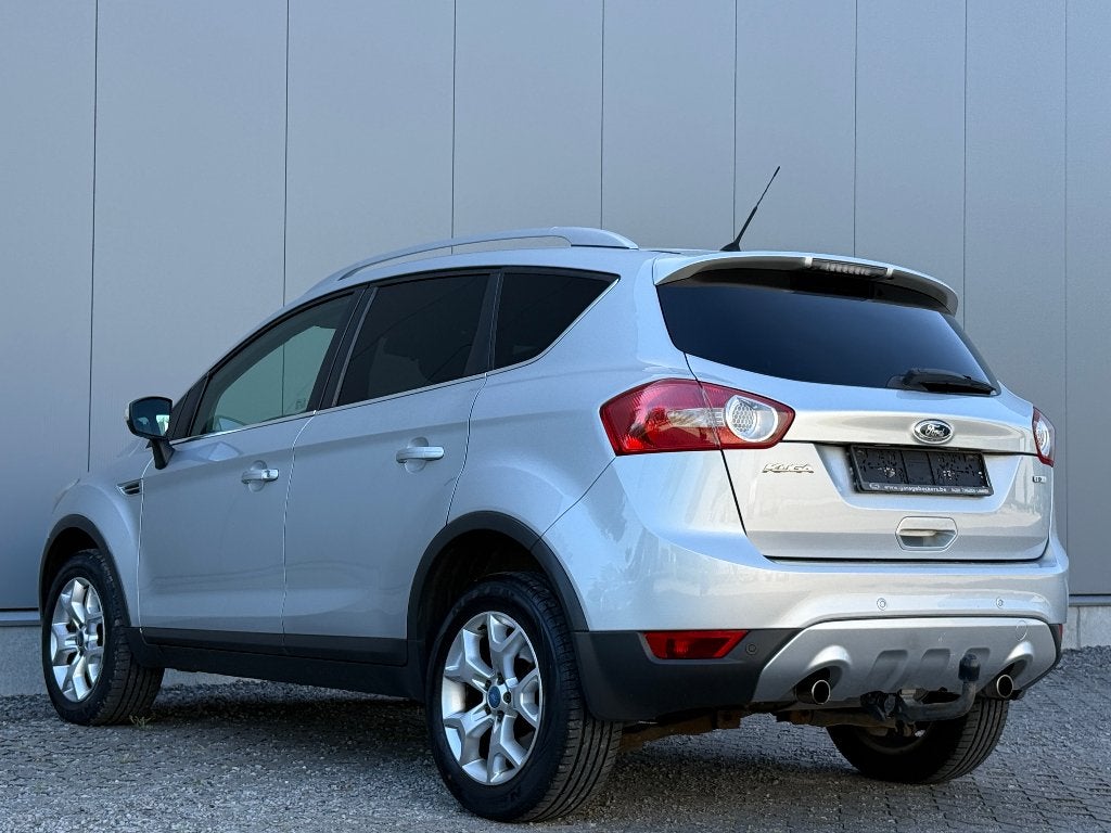 Ford Kuga 2.0 TDCi 2WD Cruise Navi Park.Sensor DigAirco, Autos, 100 kW, Achat, Entreprise, Boîte manuelle