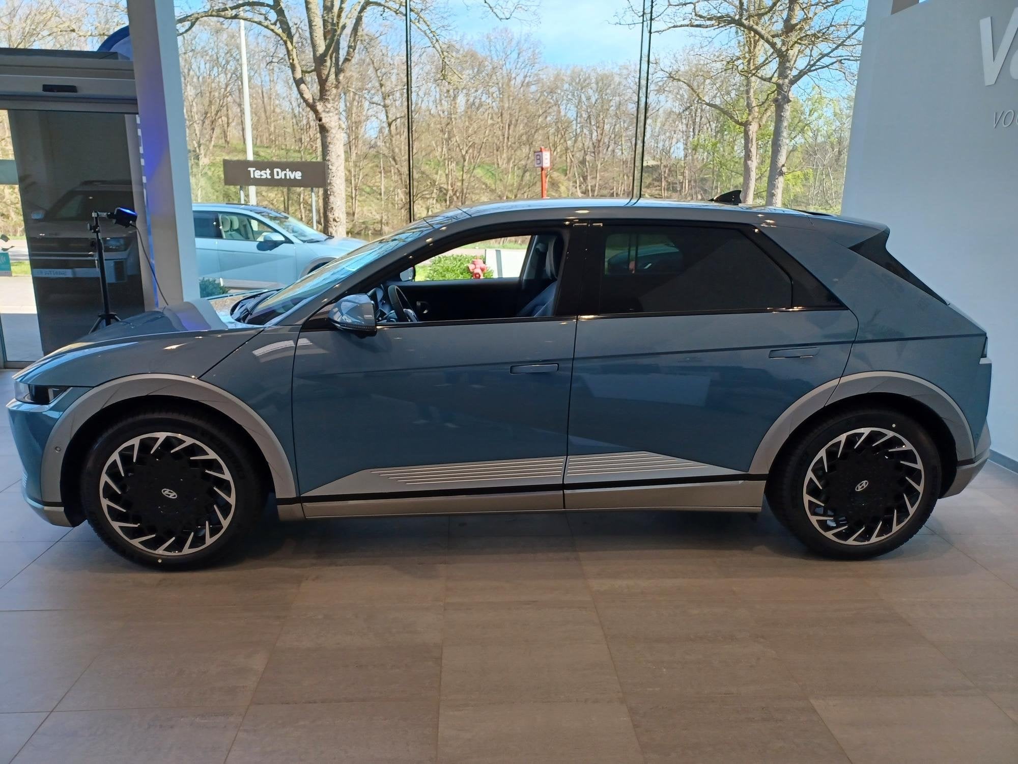 Hyundai IONIQ 5 BALANCE VISION 225 PANORAMISCH DAK - ZETELVE, Automaat, Stof, Zwart, IONIQ 5