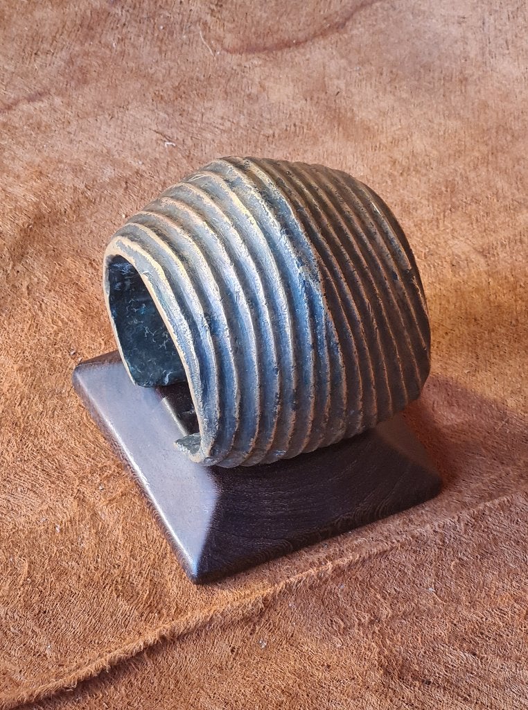 Zware, authentieke enkelband, primitief geld, Ngombe, RDC, Antiek en Kunst, Sieraad, 11 cm, Afrika, Handgemaakt