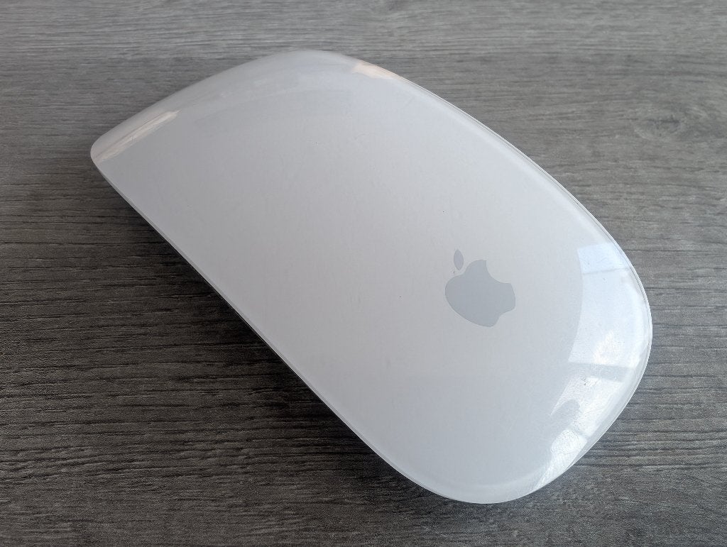 Apple Magic Mouse, Muis, Gebruikt, Ophalen of Verzenden, Linkshandig