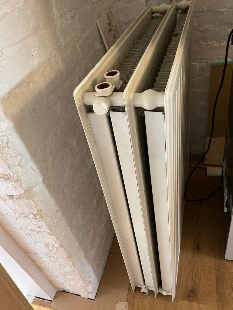 Radiator Radson 75 x 90 x 17, Ophalen, 500 tot 800 watt, Radiator, Zo goed als nieuw