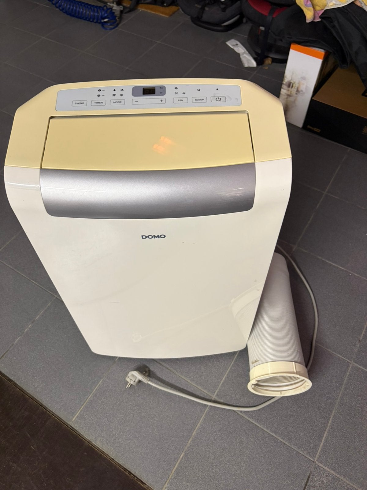 Mobiele airco DOMO, Ophalen, Zo goed als nieuw, Mobiele airco