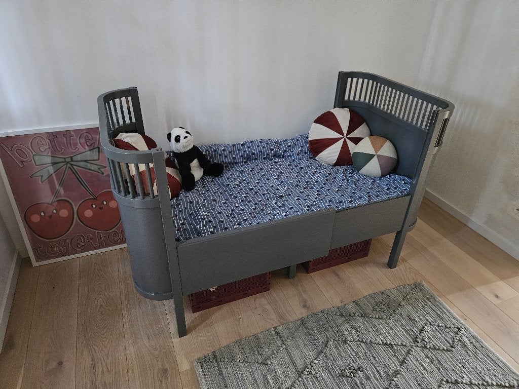 Meegroeibed Sebra Kili – donkergrijs houten design kinderbed, Matelas, Enlèvement, Moins de 140 cm, 85 à 100 cm