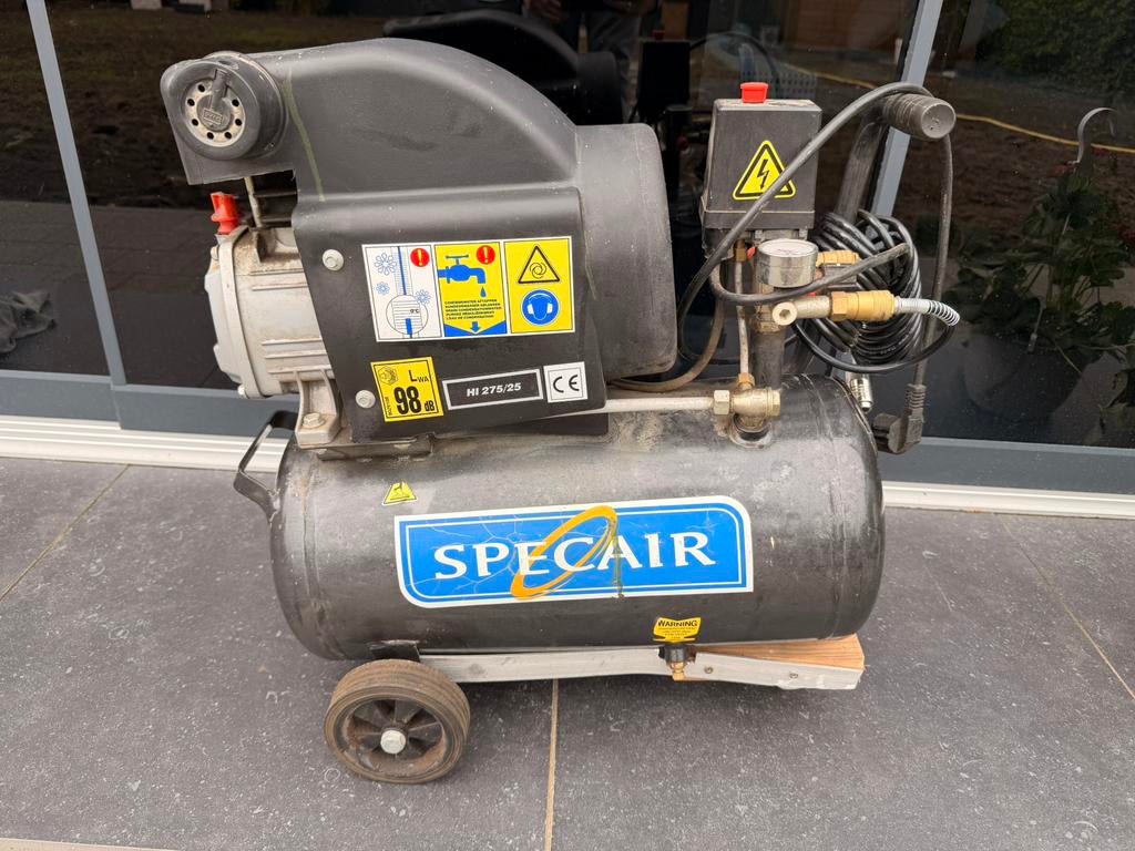Compressor 8 bar - 24 liter, Minder dan 25 liter, Ophalen, Gebruikt, 6 tot 10 bar