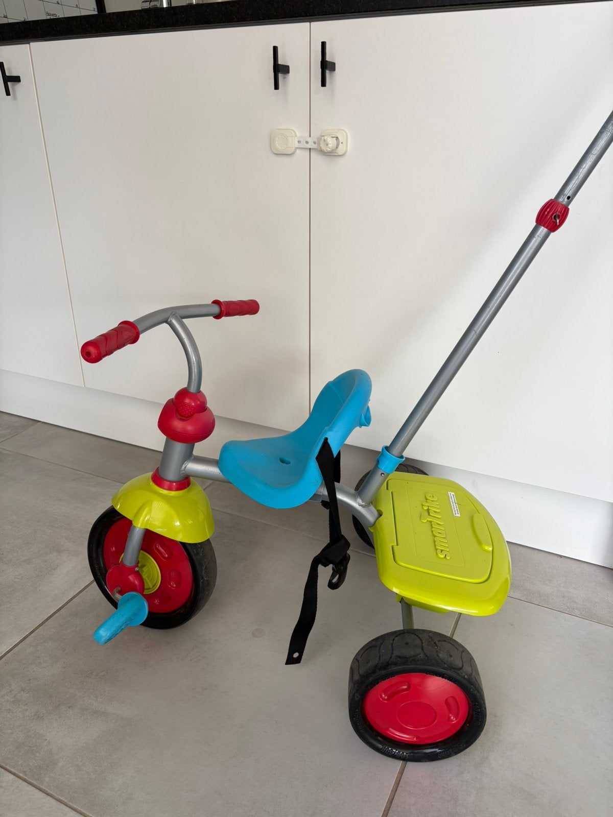 Kinder fietsje, Ophalen, Zo goed als nieuw