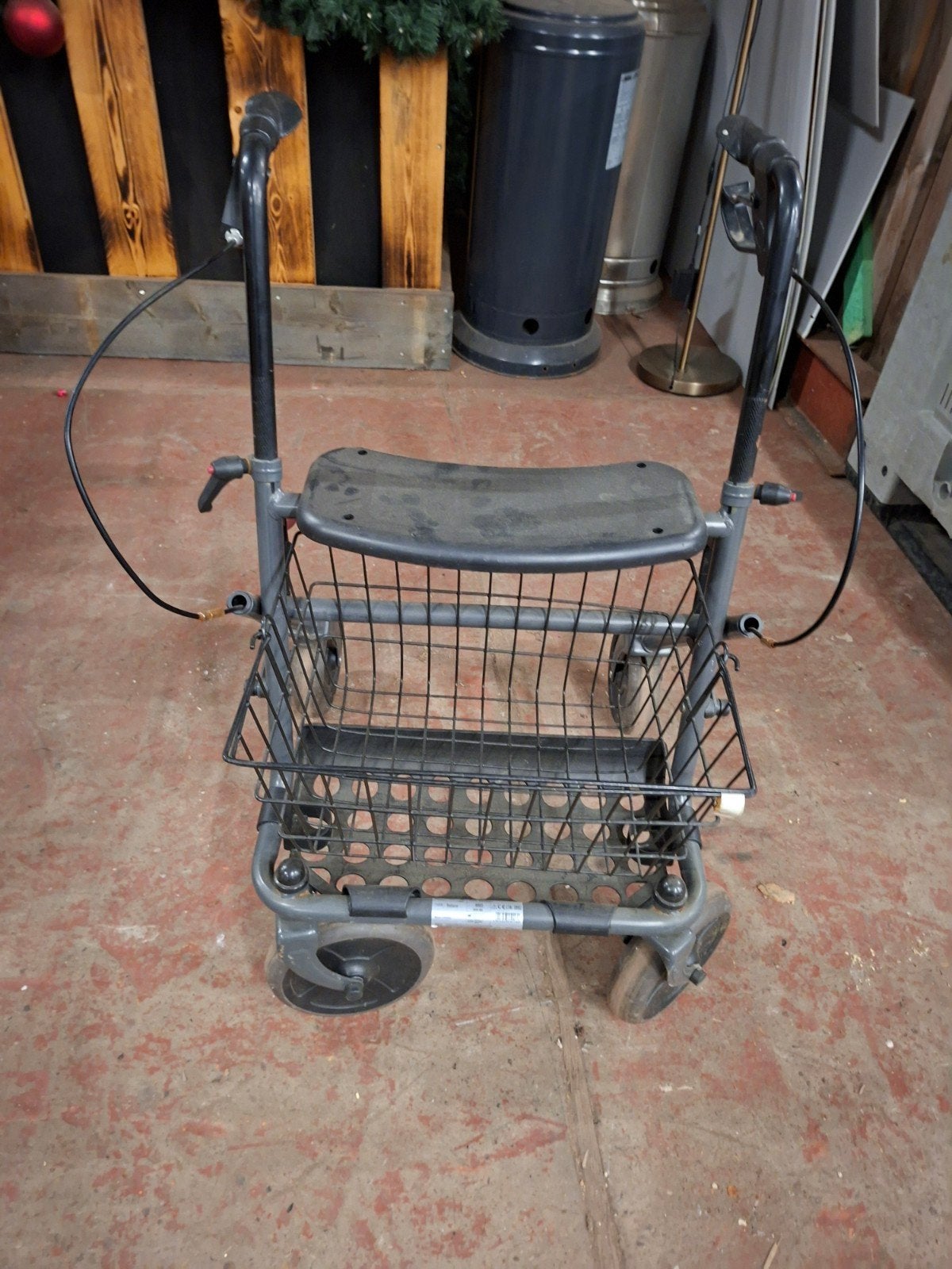Rollator, Ophalen