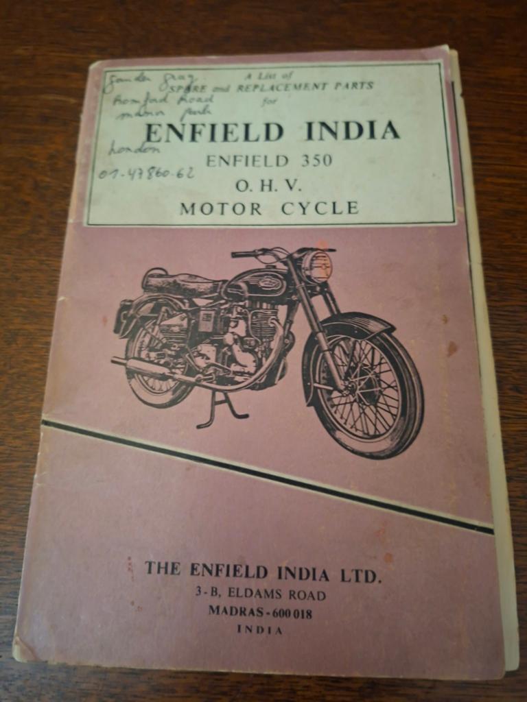 oldtimer Enfield spareparts boek, Ophalen