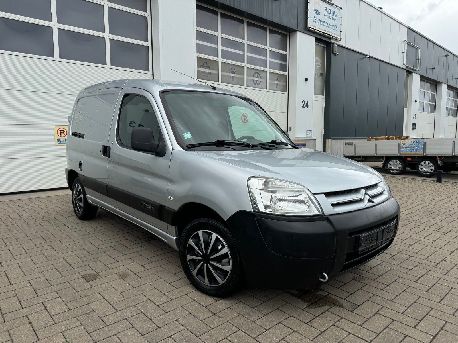 Citroën Berlingo 1.6HDI 170.000Km Ond.Boek/Topstaat/ Gekeurd, Auto's, Voorwielaandrijving, Stof, Zwart, Citroën