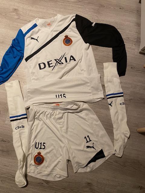 Club Brugge jeugdset - matchgedragen, Sport en Fitness, Voetbal, Maat M, Ophalen of Verzenden, Zo goed als nieuw, Set