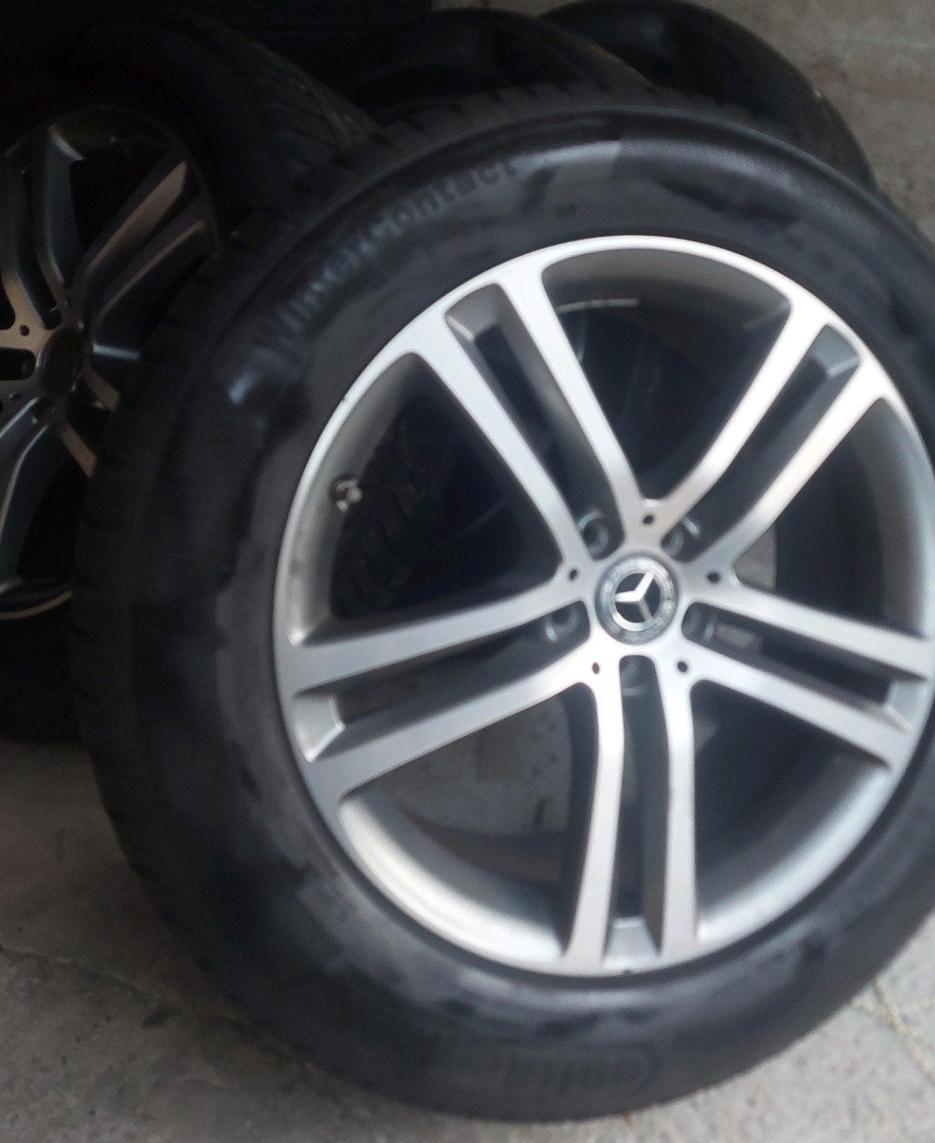 Originele Mercedes GLE velgen 275 50 20 met winterbanden, Auto-onderdelen, Winterbanden, Band(en)