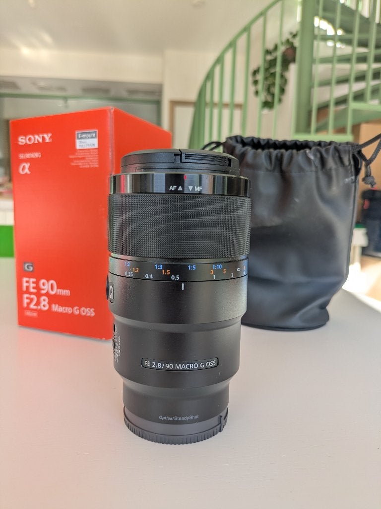 Sony FE 90mm F/2.8G Macro OSS, Audio, Tv en Foto, Ophalen, Zo goed als nieuw, Macrolens