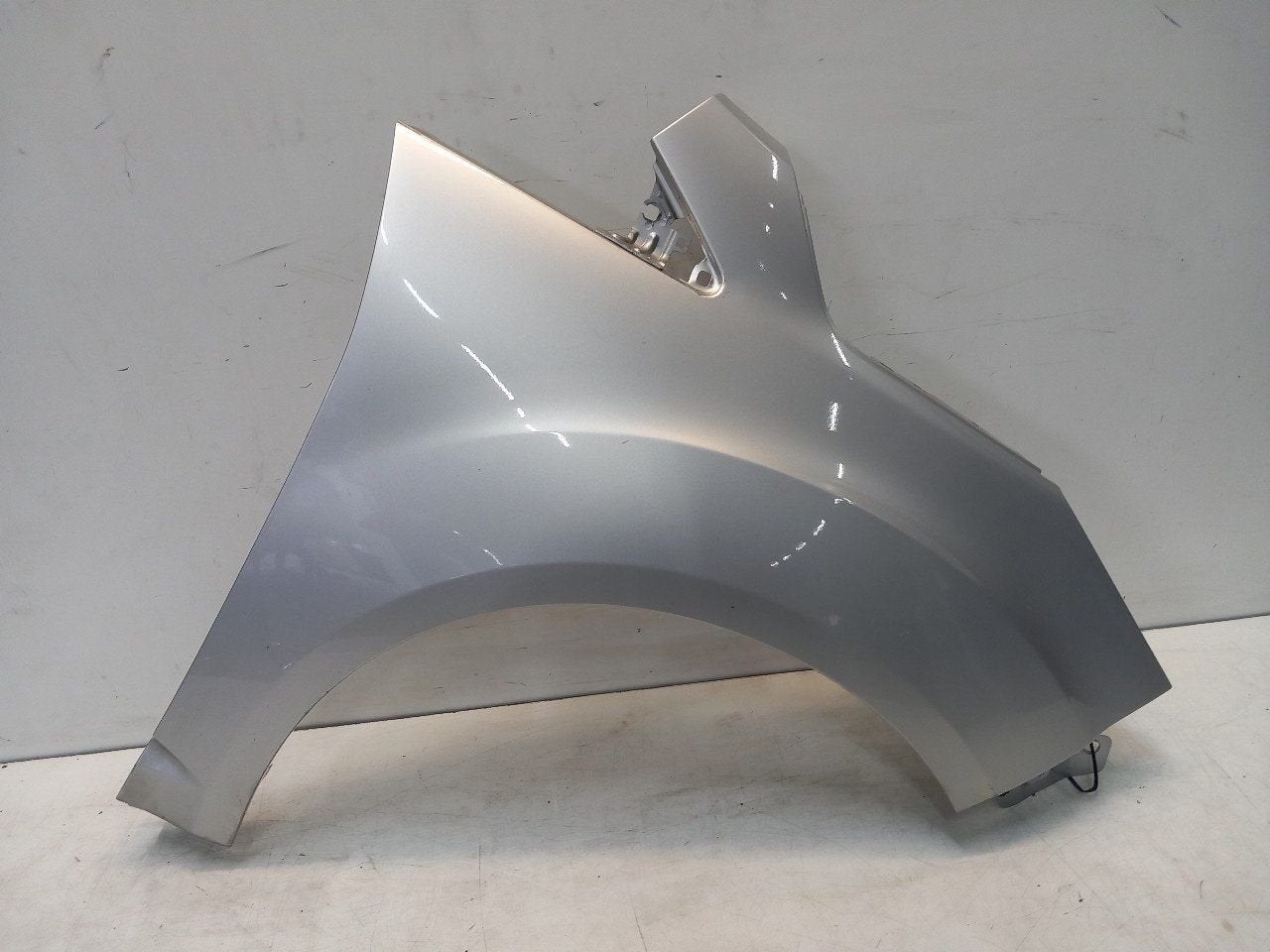 Spatbord rechts voor Ford C-Max, Autos : Pièces & Accessoires, Onderdelen@venauto.nl, Van der Ven Autorecycling B.V., Ettenseweg 76, 4706 PB Roosendaal, The Netherlands