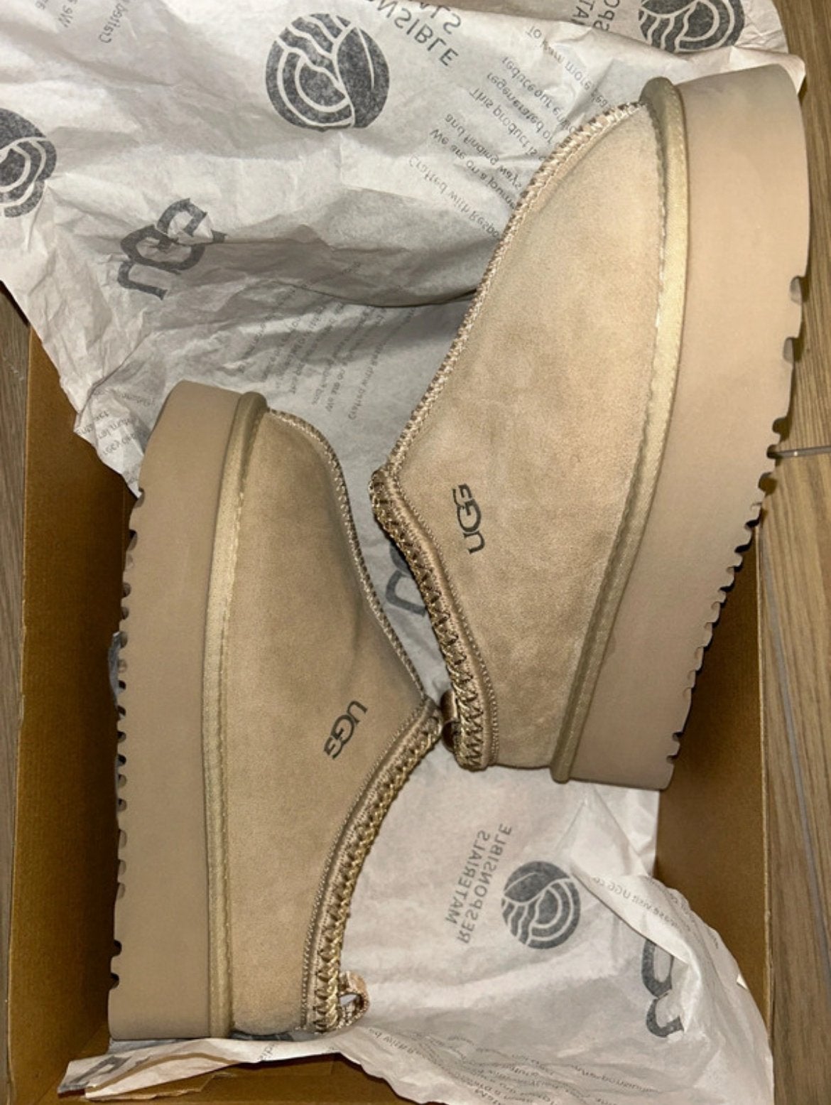 Nieuwe UGG Tazza klompen 38, Ophalen of Verzenden, Instappers