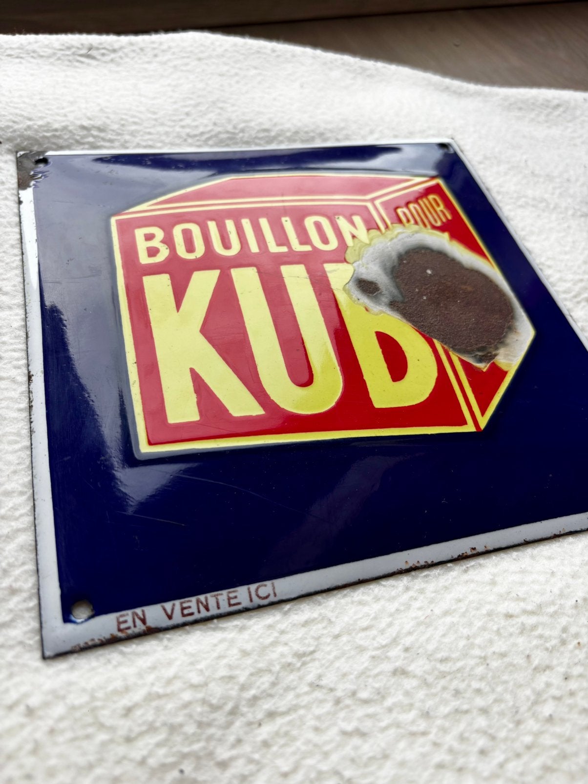 Plaque émaillée Kub bombée 1936, Collections, Enlèvement ou Envoi, Comme neuf