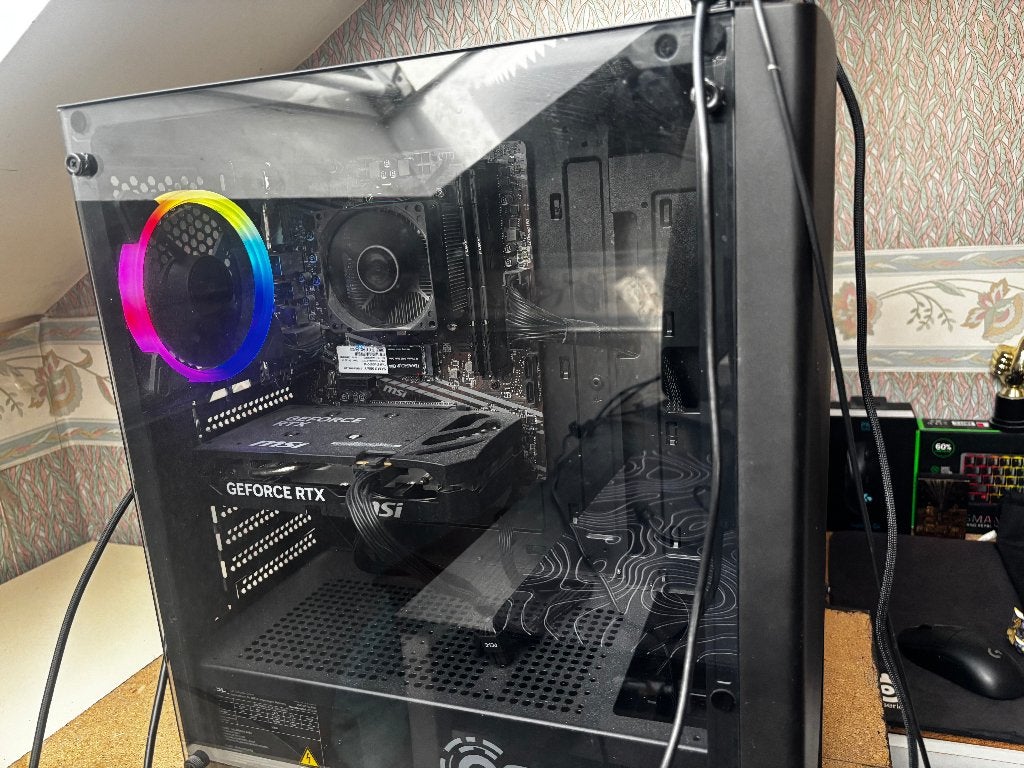 PC gamer, AMD et NVIDIA, 3 à 4 Ghz, Gaming, SSD