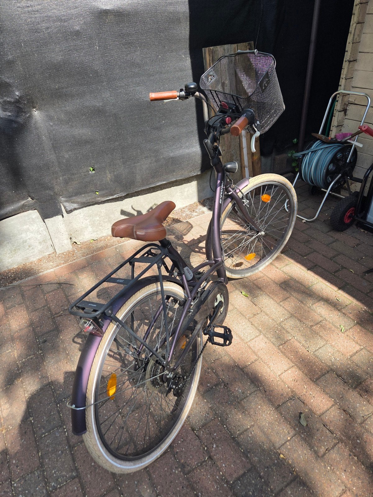 Vélo B'Twin pour femme/ville - 6 vitesses - avec panier, Enlèvement, Femmes, Autres marques, Vitesses