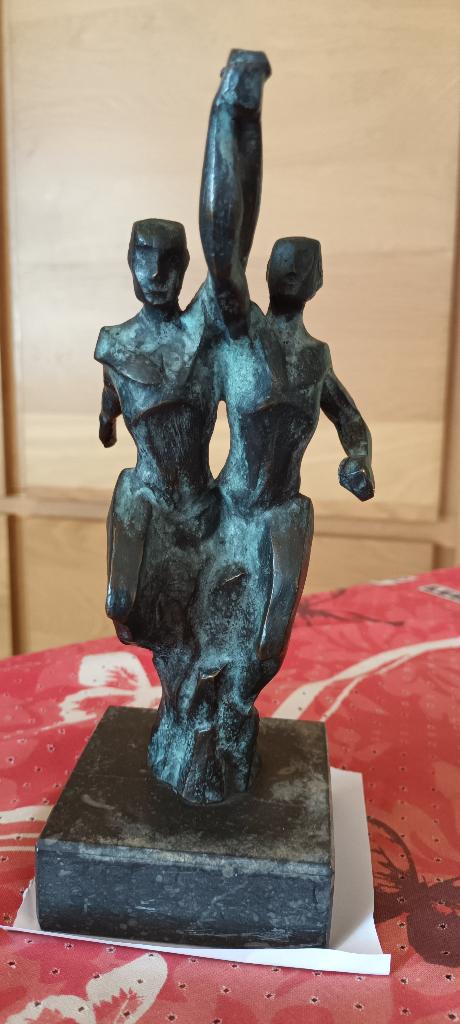 BRONZEN BEELDJE, Ophalen