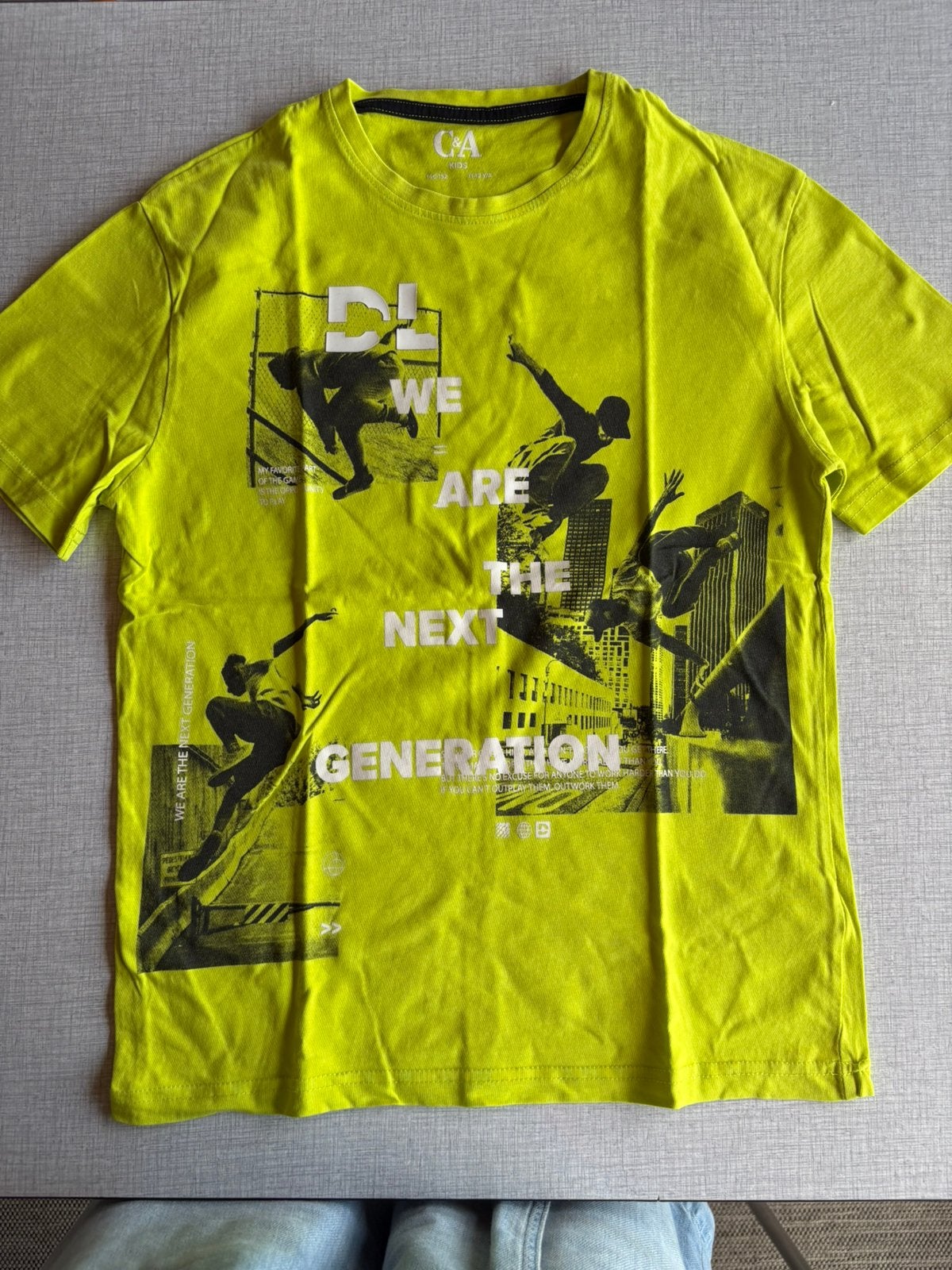 T shirt maat 146, Kinderen en Baby's, Kinderkleding | Maat 146, Ophalen of Verzenden, Zo goed als nieuw