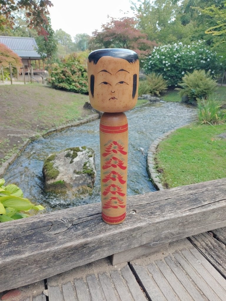 Mega Yamagata Kokeshi de Kobayashi 46 cm, Enlèvement ou Envoi, Japon, Bois, Peint