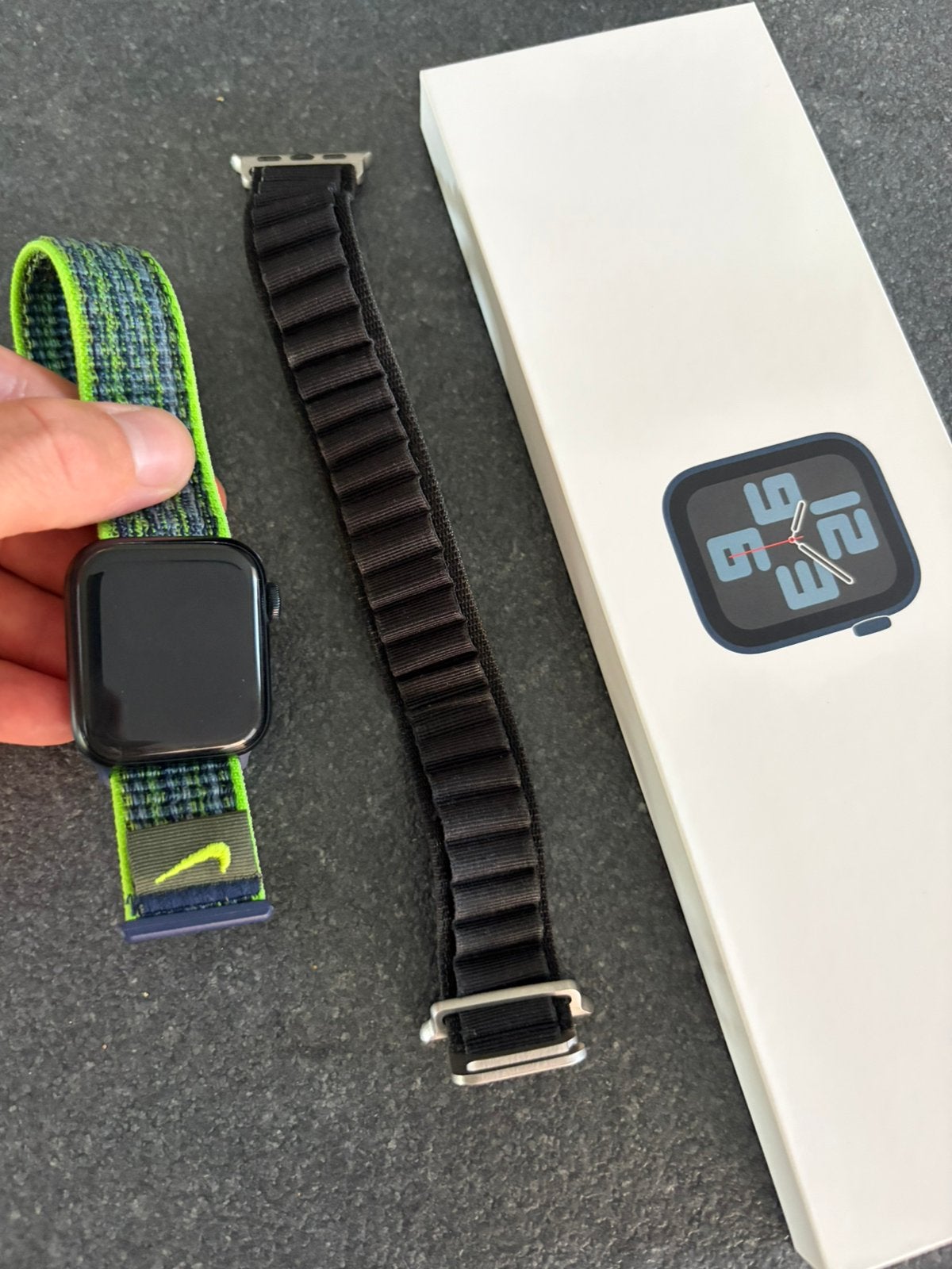 Apple Watch SE (2nd Generation) - nieuwstaat!, Étanche, Comme neuf, Enlèvement, GPS