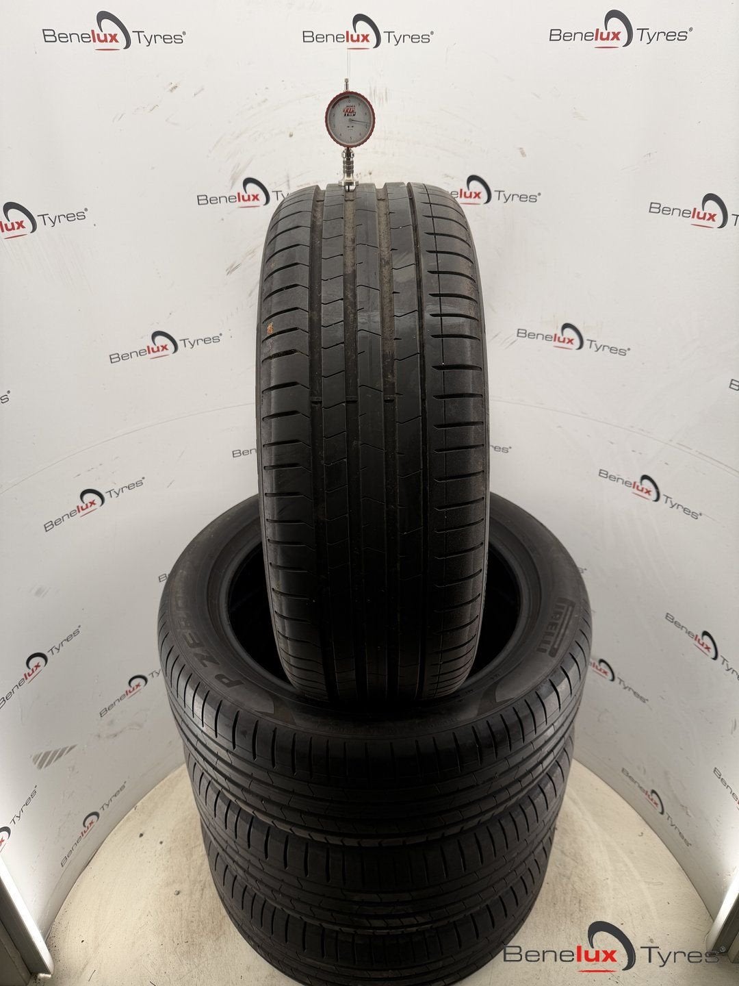 235/50R19 99W Pirelli Pzero 235/50 R19 235/50/19 2355019, Autos : Pièces & Accessoires, Véhicule de tourisme, Pneus été, -, Pneu(s)