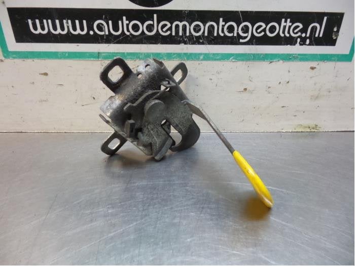 Mécanique de verrouillage capot d'un Alfa Romeo Mito, -, 3 mois de garantie, Utilisé, Alfa Romeo