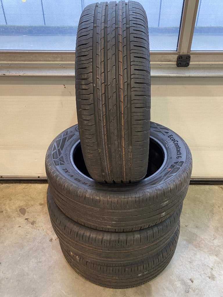 225/60 R18 104V CONTINENTAL Zomerbanden als NIEUW !!, Auto-onderdelen, Banden en Velgen, Ophalen, 18 inch, Nieuw, Band(en)