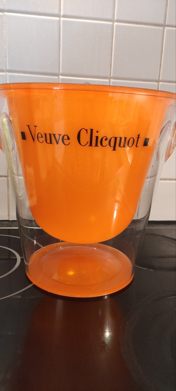 Champagne emmer Veuve Cliquot, Ophalen, Champagne