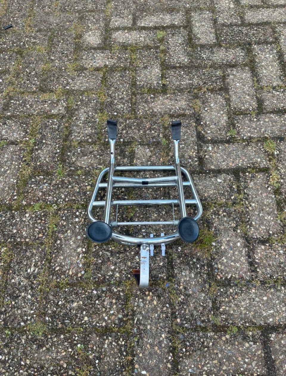 Rekje voor op vespa, Ophalen, Zo goed als nieuw