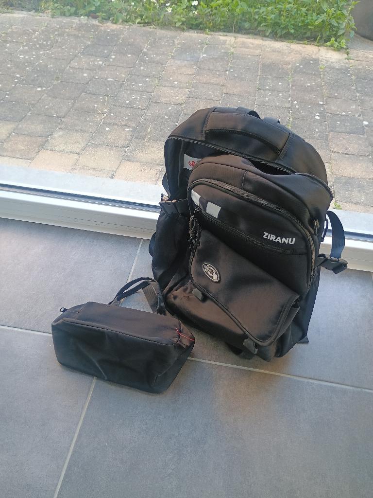 Cartable noir avec sac isotherme, Enlèvement, Comme neuf, Noir, Sac à dos