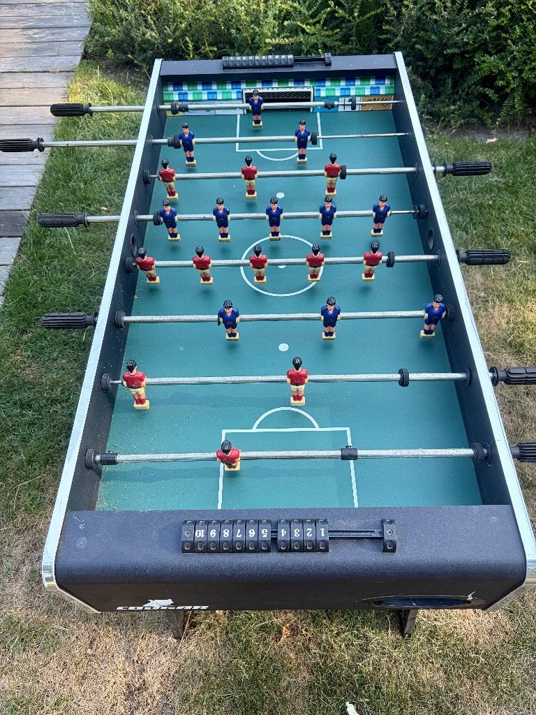 Stevige Cougar Tafelvoetbaltafel (Kicker), Ophalen, Gebruikt