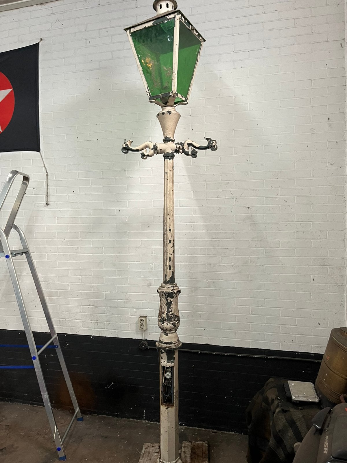 Oude zeer zware lantaarnpaal, Antiek en Kunst, Ophalen