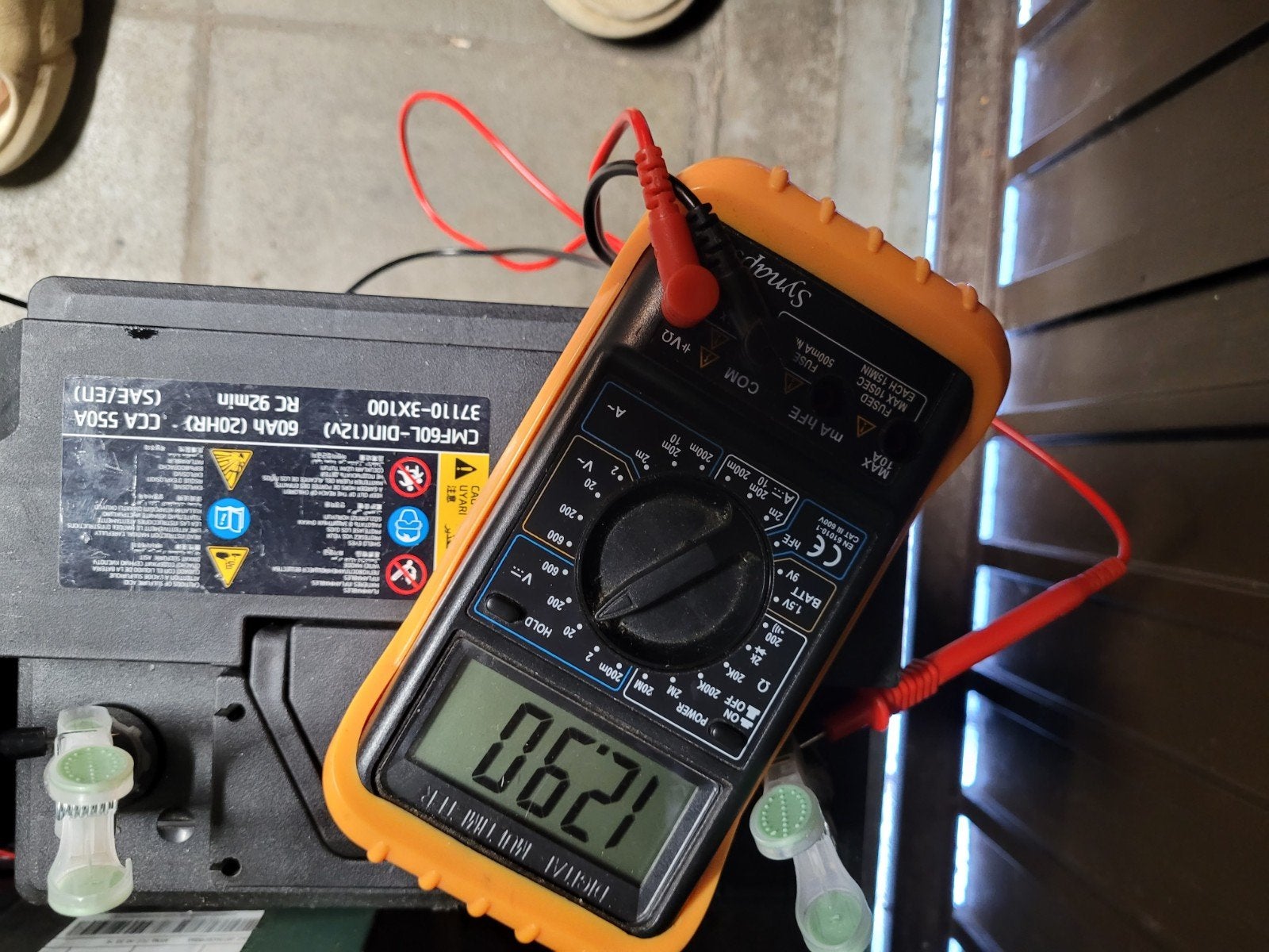 Batterie de voiture 12 V - 60 Ah 550 A CMF60L-DIN comme neuv, Autos : Pièces & Accessoires, Enlèvement, Hyundai