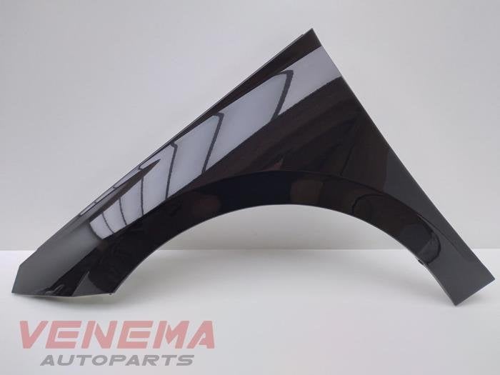 Scherm links-voor van een Skoda Kamiq (F9R), 12 maanden garantie, Gebruikt, -, -