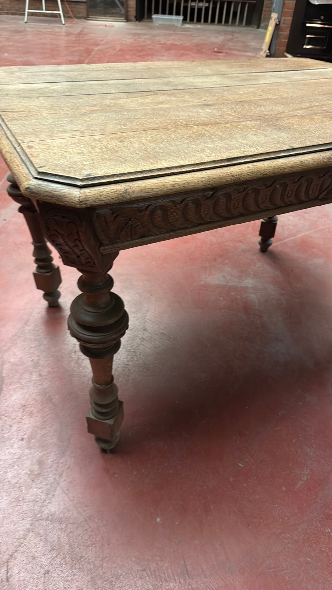 Antieke tafel, Ophalen