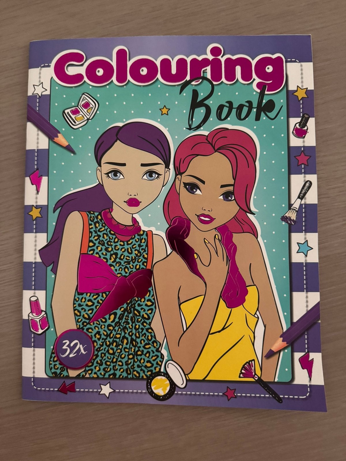 Kleurboek fashion 15 inkleurprenten, Hobby & Loisirs créatifs, Enlèvement, Neuf