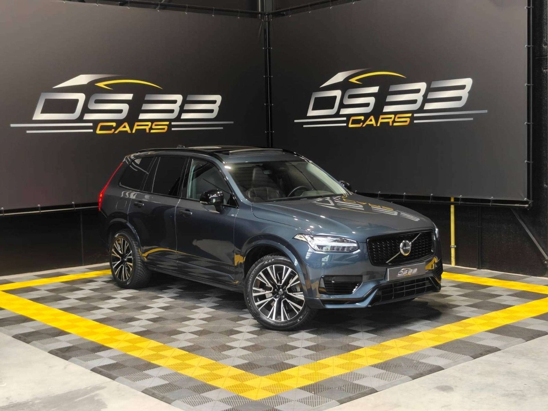 Volvo XC90 2.0 T8 TE 4WD PHEV Inscription 7-zit/FULL/Pano/Ke, Auto's, Dealer onderhouden, Gebruikt, 4 cilinders, 1969 cc