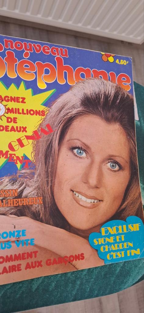 Collection Sheila d'articles de presse belge et française, Enlèvement ou Envoi