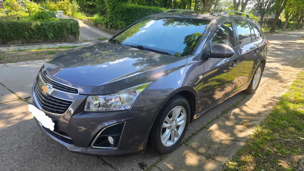 Chevrolet cruze break DÉJÀ PRÊT À IMMATRICULER AIRCO, Autos, Chevrolet, Particulier, Cruze, ABS, Caméra de recul, Airbags, Air conditionné