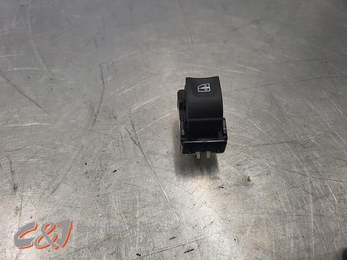 Commutateur vitre électrique d'un Renault Master, Renault, -, 3 mois de garantie, Utilisé