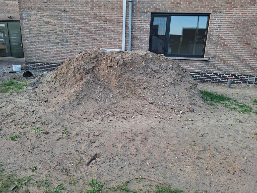 Aanvulgrond, Ophalen
