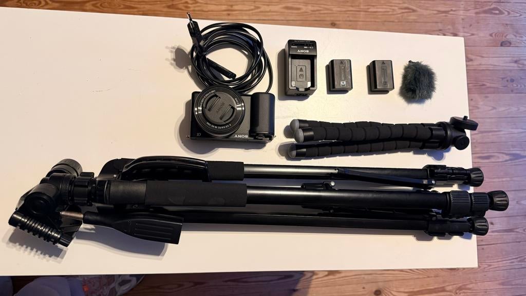 Sony ZVE10, Verzamelen, Foto-apparatuur en Filmapparatuur, Fototoestel, 1980 tot heden, Ophalen