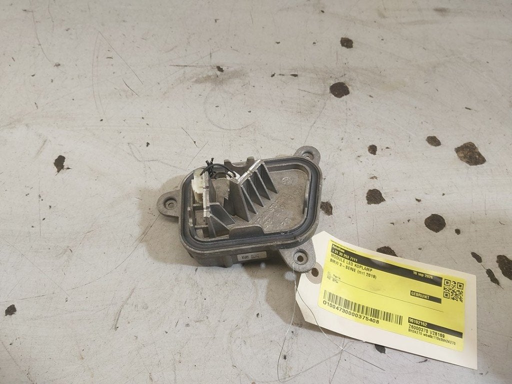 MODULE DE PHARE À DEL BMW 3 serie (F30) (01-2011/10-2018), Utilisé, BMW, Petuelring 130
80809  München, DE, Bayerische Motoren Werke AG