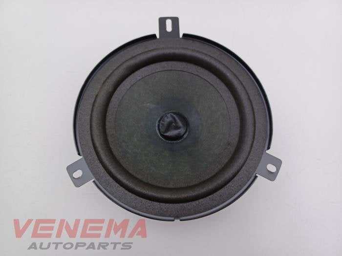 Haut-parleur d'un Maserati Quattroporte, Maserati, -, 3 mois de garantie, Utilisé