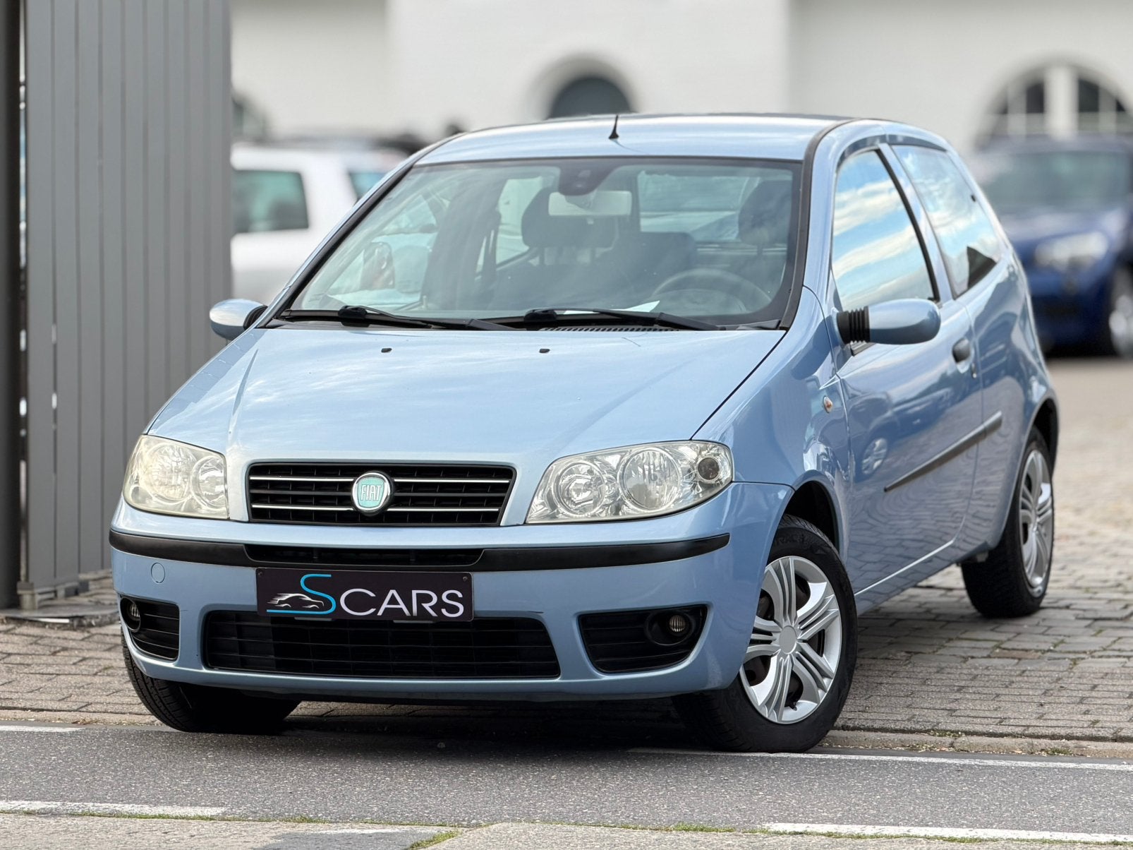 Fiat punto 1.2i ** Automaat * Airco ** Garantie **, 4 cilinders, Blauw, Bedrijf, 5 zetels